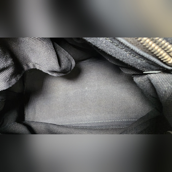 Yves Saint Laurent Muse Two hand bag. Corner wear On All 4 Corners - Picture 7 of 14